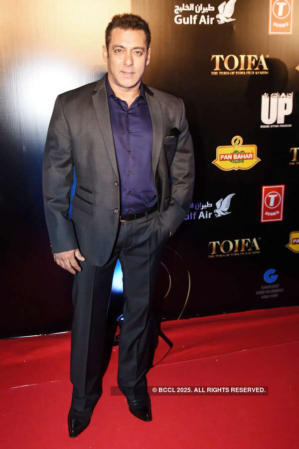 TOIFA 2016 : Red Carpet