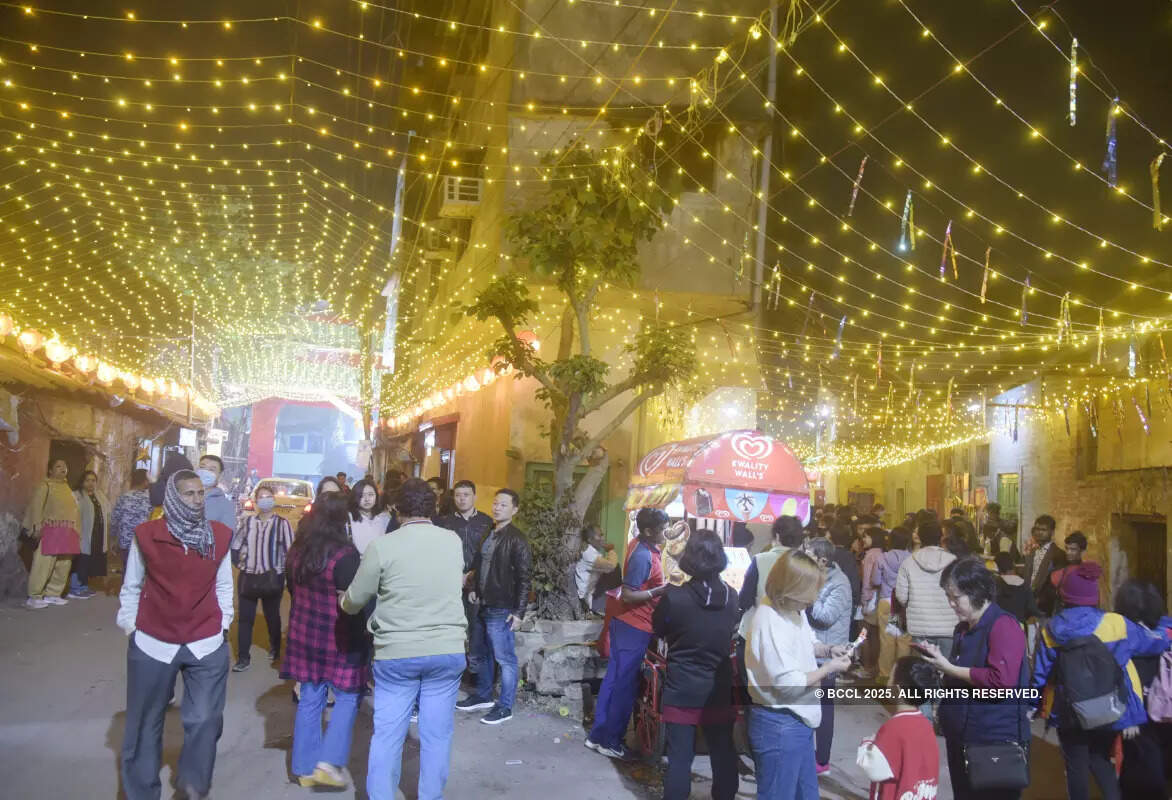 Chinatown rings in year of the rabbit with a roaring lion dance