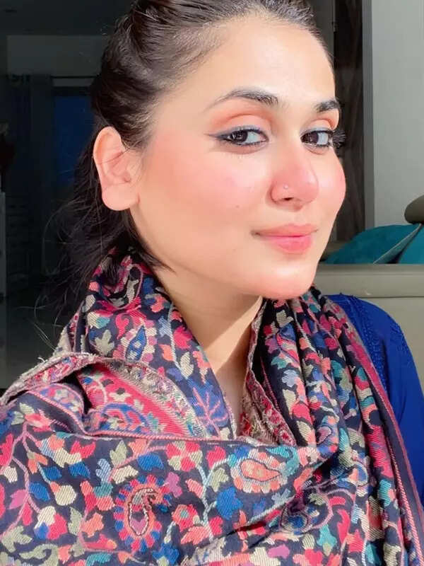 Pictures of Kareena Kapoor Khan’s lookalike Asmita Guptaa go viral on social media