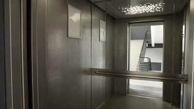 Why are mirrors fitted inside elevators? Find 5 unique reasons behind it